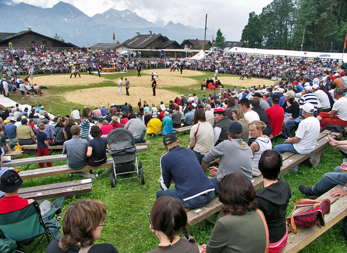Viele Zuschauer ... / Foto: Heinz Rieder