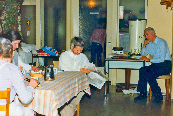 Hermann Schwander beim Schülertheater / Foto: Therese Jordi