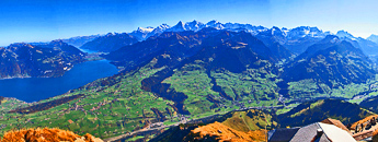 » vom Niesen Richtung Jungfraumassiv / Foto: F.Bieri